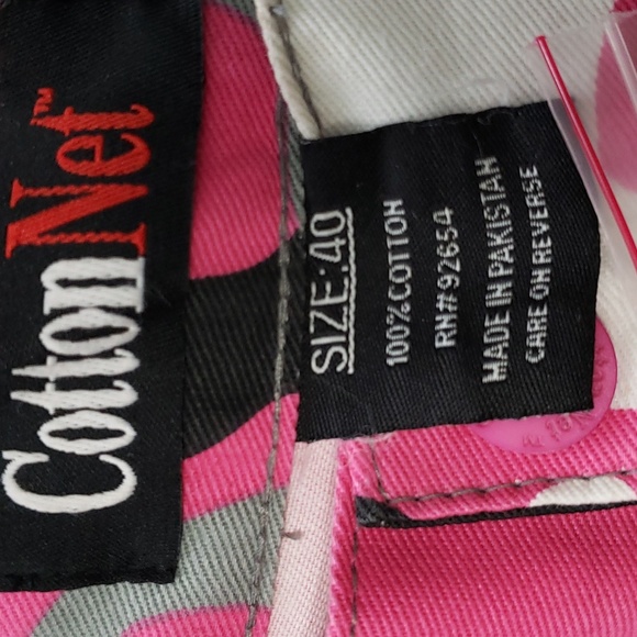 COTTON NET pink camo cargo shorts - Picture 3 of 16